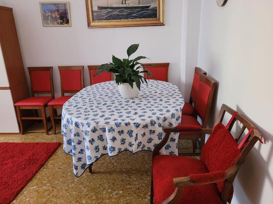 Bilocale: 5 Minuti Dall'Ariston San Remo Buitenkant foto